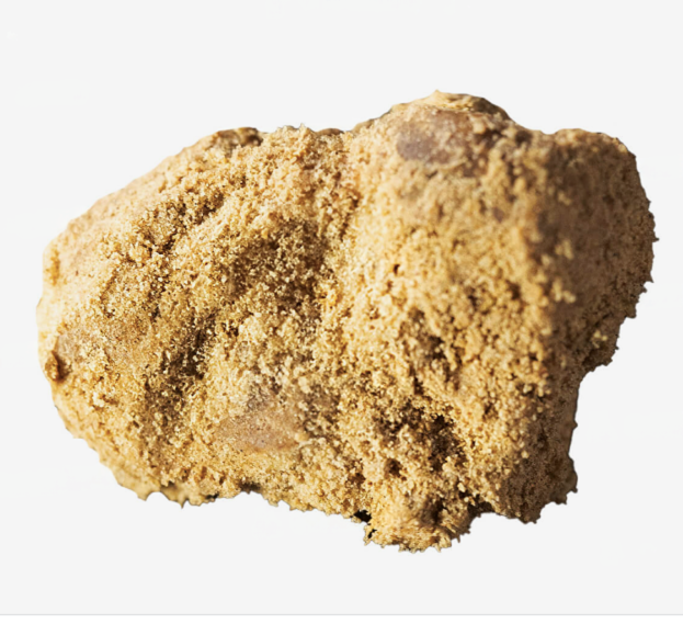 O 6 Stars CBD Hash é uma resina premium feita com flores de cânhamo selecionadas. Oferece um aroma intenso e natural, ideal para quem valoriza qualidade, bem-estar e momentos de tranquilidade. Contém menos de 0,2% de THC.
