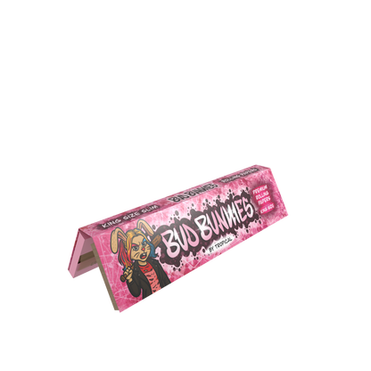 Kit de Mortalhas + Filtros Bud Bunnies By Tropical Bud, a estreia da marca no mundo das mortalhas com um design único e irreverente. Produzidas com papel natural e não branqueado, garantem uma queima suave e consistente. Disponíveis em quatro edições especiais: Breaking, Peaky, Snoop e Harley Bunnies, são perfeitas para quem gosta de qualidade e originalidade em cada detalhes