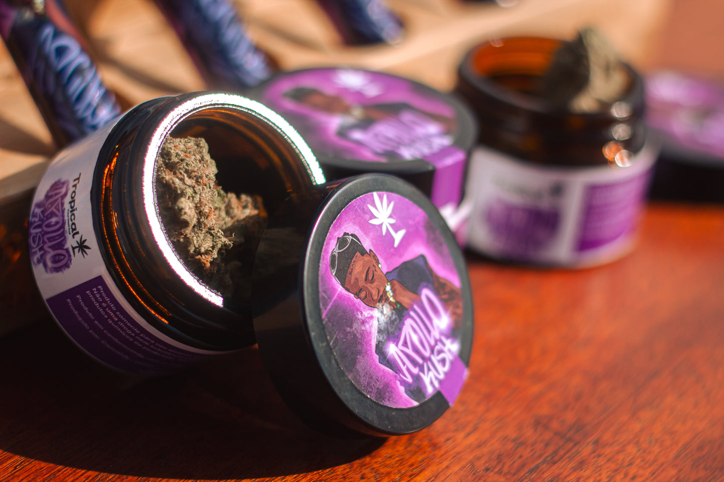 Pote de vidro Apollo Kush CBD Premium Indoor – Edição Especial Apollo G x Tropical Bud